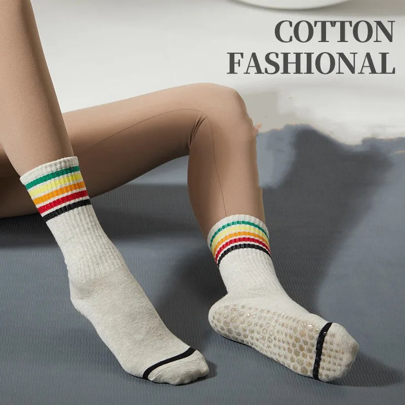 Xianghui Crew Sports Cotton Soft Colorful Strip Design Custom logo Women High Quality Yoga Pilates Socks