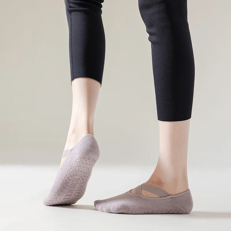 Xianghui Wholesale Custom logo Anti-slip Yoga Socks Grips Custom Yoga Socks for Women