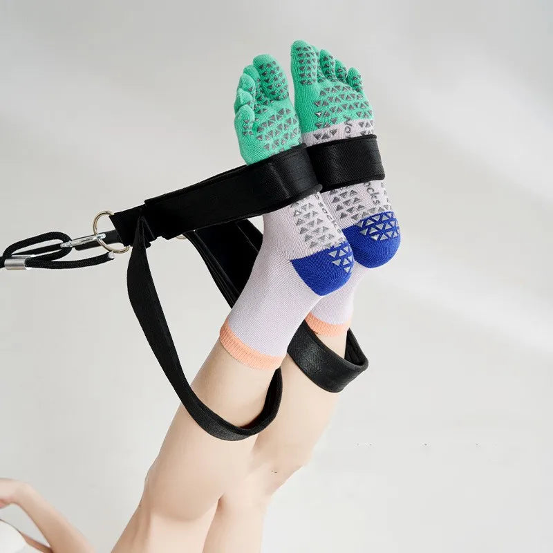 Xianghui Custom logo Color New Style Crew High Quality 5 Finger Sports Fitness Yoga Pilates Socks for Women Girls